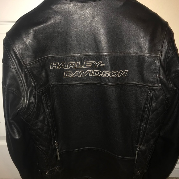 Harley Davidson leather jacket - Picture 3 of 5